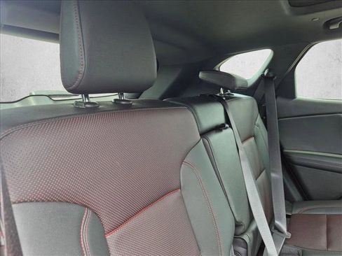 Used 2019 Chevrolet Blazer RS w/ Sun and Wheels Package FWD image 17