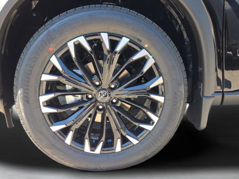 New 2026 Nissan Rogue SV FWD image 29