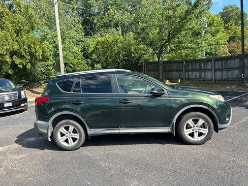 Used 2013 Toyota RAV4 XLE FWD image 4