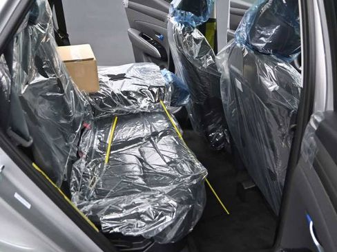 New 2026 Hyundai Tucson Limited image 15