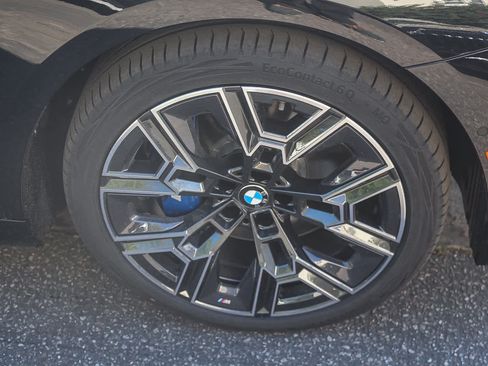 New 2026 BMW i5 eDrive40 w/ M Sport Package RWD image 9