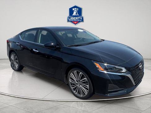 Used 2023 Nissan Altima 2.5 SL FWD image 3