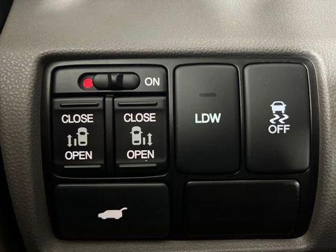 Used 2015 Honda Odyssey EX-L image 18