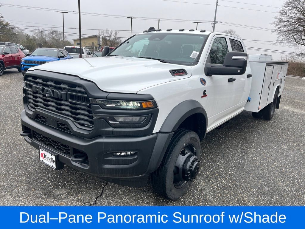 New 2025 RAM 5500 Tradesman AWD/4WD image 7