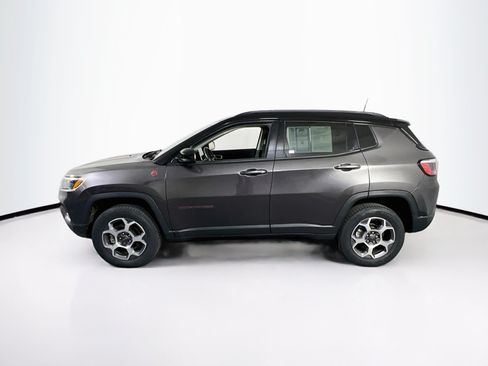 Used 2022 Jeep Compass Trailhawk w/ Sun and Sound Group AWD/4WD image 8