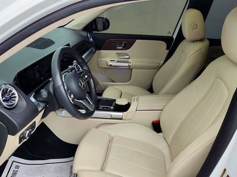 Used 2023 Mercedes-Benz EQB 350 4MATIC SUV w/ Exclusive Package image 18