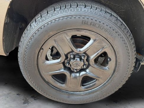 Used 2011 Toyota RAV4 4WD w/ Base L4 Extra Value Pkg image 26