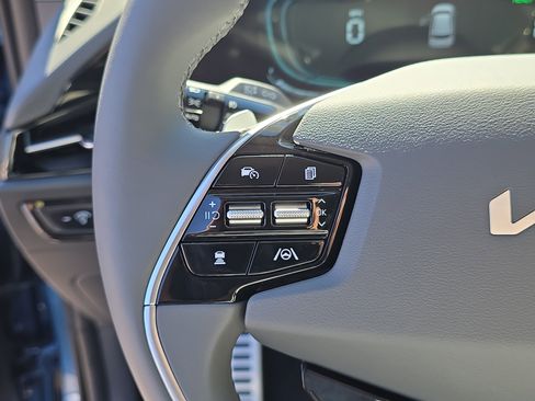 New 2026 Kia Niro SX Touring image 31