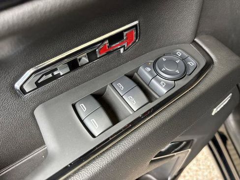 Used 2024 GMC Sierra 1500 AT4 w/ Technology Package AWD/4WD image 24