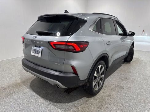 Used 2024 Ford Escape Platinum image 5