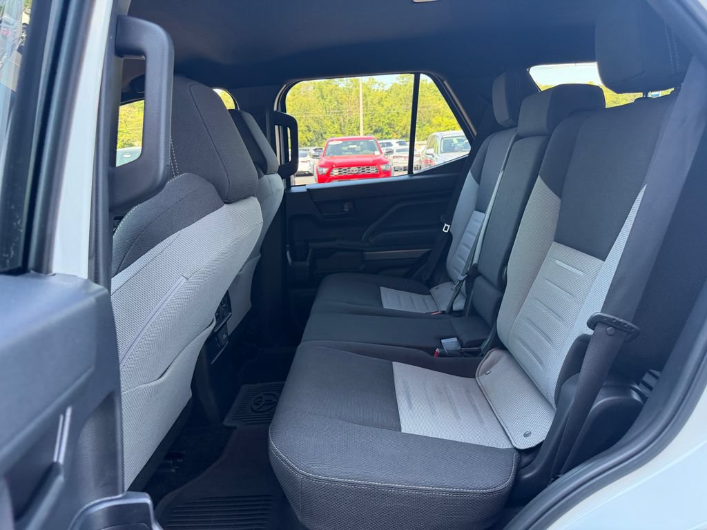 Used 2025 Toyota 4Runner TRD Sport AWD/4WD image 8