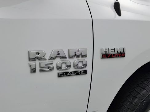 Used 2019 RAM 1500 Express w/ Express Value Package AWD/4WD image 11