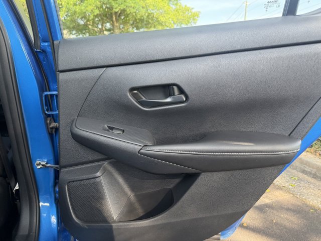 Used 2025 Nissan Sentra SV FWD image 31