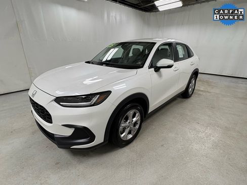 Used 2025 Honda HR-V LX image 2
