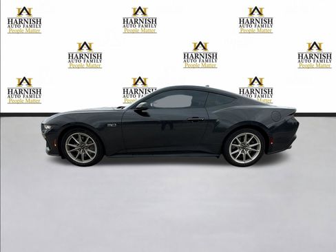 Used 2024 Ford Mustang GT Premium image 3