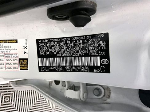 Used 2023 Toyota Corolla LE image 32