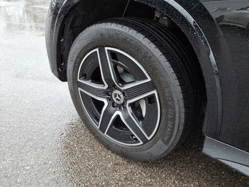 Certified 2024 Mercedes-Benz GLC 300 4MATIC image 9