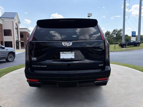 Used 2021 Cadillac Escalade Sport w/ Driver Assist Tech Package AWD/4WD image 6