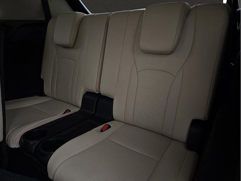 Used 2021 Lexus RX 450hL AWD w/ Premium Package image 9