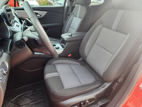 Used 2025 Chevrolet Blazer LT w/ Convenience Package image 27