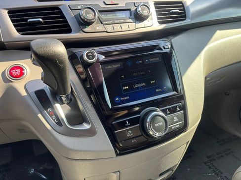 Used 2015 Honda Odyssey EX-L image 29