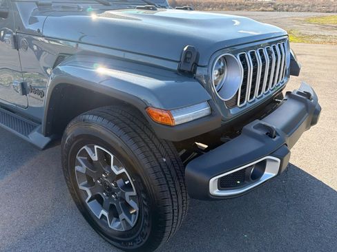 New 2026 Jeep Wrangler Unlimited Sahara image 13