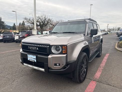 Used 2025 Toyota Land Cruiser 1958 image 3