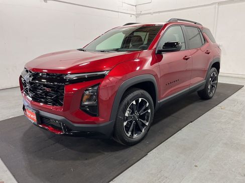 New 2026 Chevrolet Equinox RS w/ Convenience Package III AWD/4WD image 3