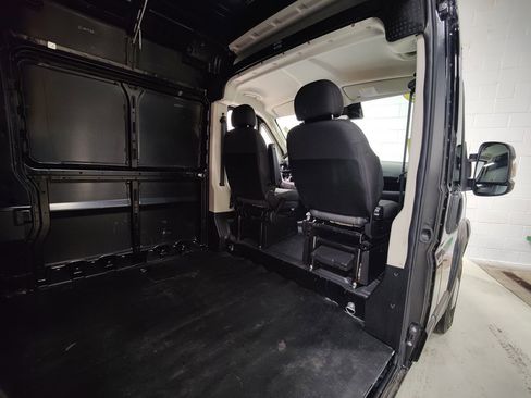 Used 2022 RAM ProMaster 2500 image 11