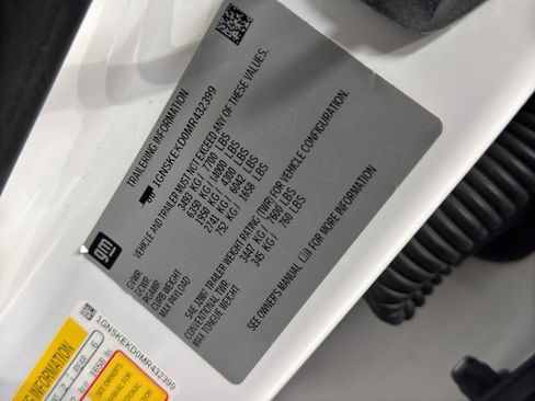 Used 2021 Chevrolet Suburban RST image 38