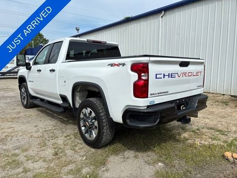 Used 2023 Chevrolet Silverado 2500 Custom w/ Custom Value Package AWD/4WD image 5