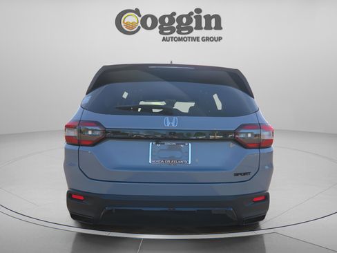 New 2026 Honda Pilot Sport image 4