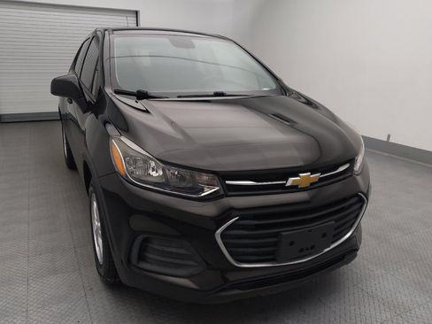 Used 2020 Chevrolet Trax LS w/ Tint and Cruise Package FWD image 14