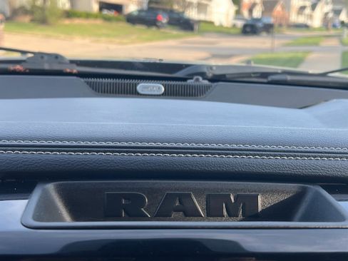 Used 2013 RAM 1500 Sport w/ Sport Premium Group image 32