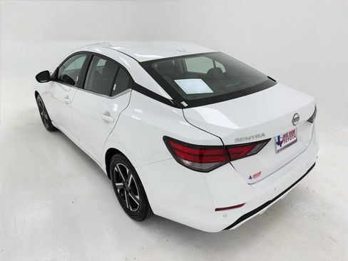 Used 2024 Nissan Sentra SV FWD image 38