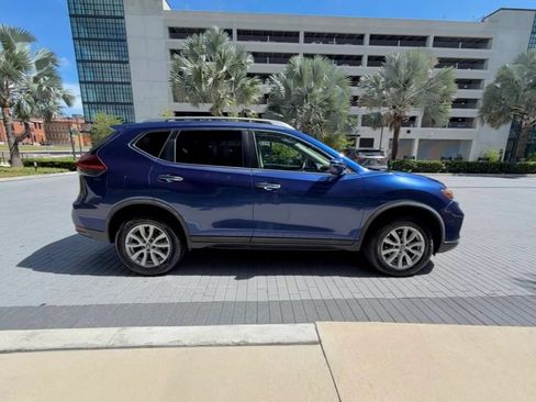 Used 2019 Nissan Rogue SV AWD/4WD image 6