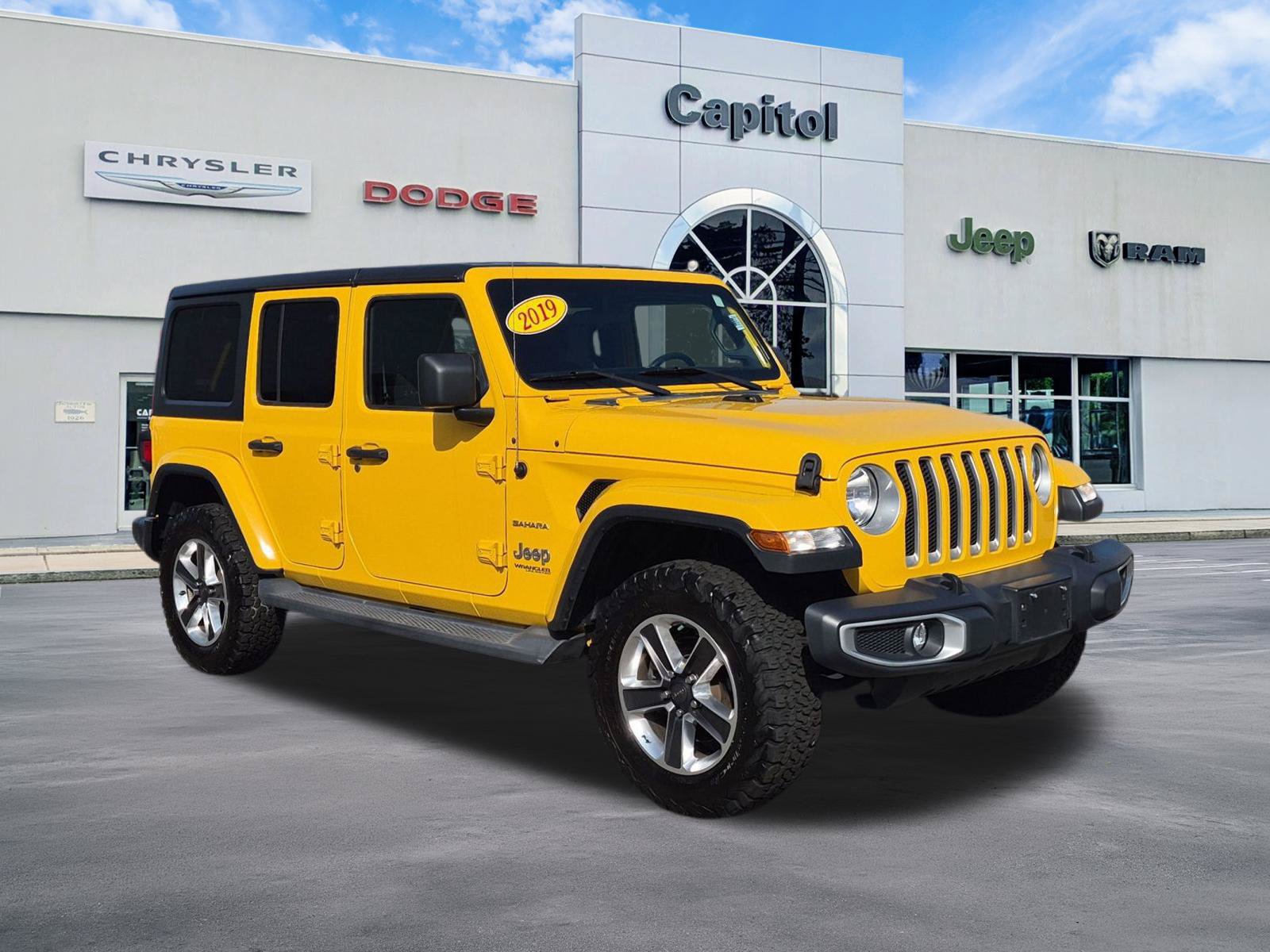 Used 2019 Jeep Wrangler Unlimited Sahara AWD/4WD image 1