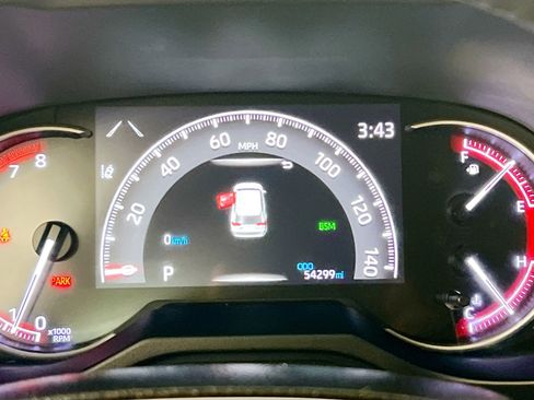 Used 2021 Toyota RAV4 Limited image 23