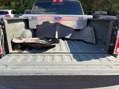 Used 2017 RAM 1500 Laramie w/ Convenience Group image 18