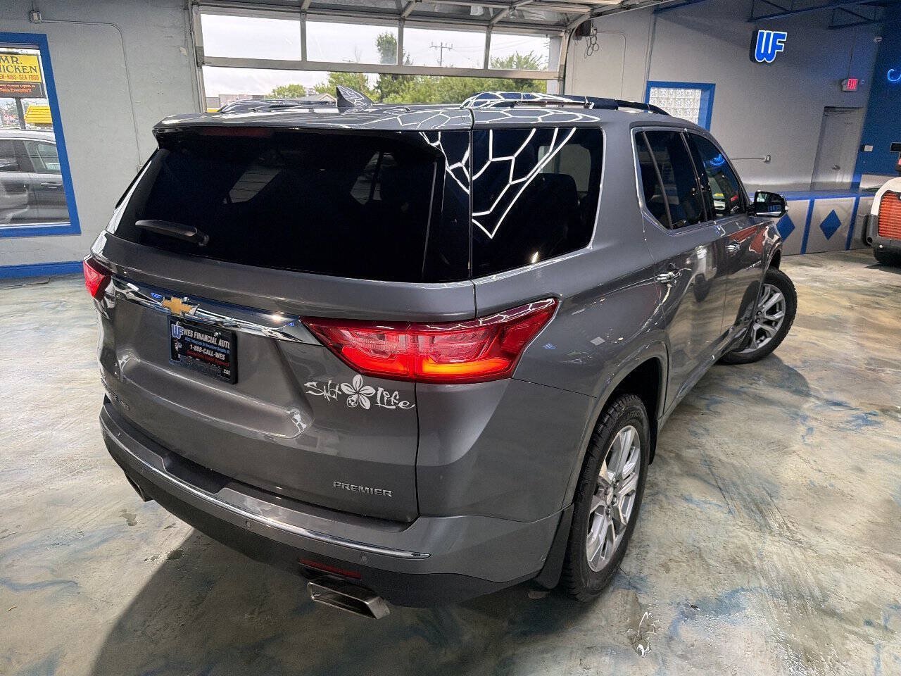 Used 2019 Chevrolet Traverse Premier AWD/4WD image 2