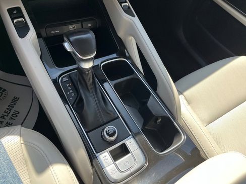 Used 2020 Kia Telluride S w/ S 8 Passenger Seating Package FWD image 17