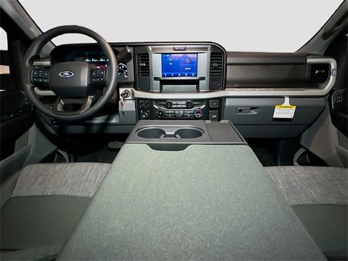 New 2026 Ford F350 XLT w/ FX4 Off-Road Package image 6
