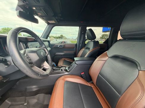 Used 2022 Ford Bronco Outer Banks image 10