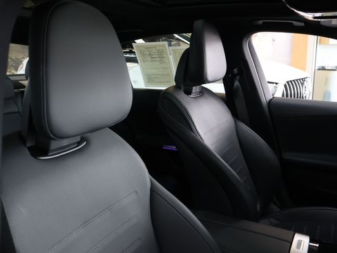 Certified 2025 Mercedes-Benz C 300 Sedan image 30