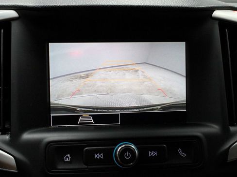 Used 2024 GMC Terrain SLE AWD/4WD image 2