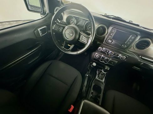 Used 2018 Jeep Wrangler Unlimited Sport S image 9