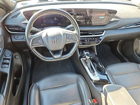 Used 2024 Buick Envista Avenir image 11