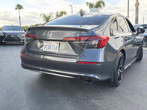 Used 2022 Honda Civic Sport image 4
