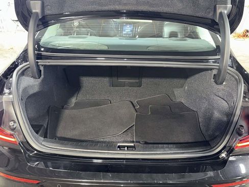 Used 2025 Volvo S60 B5 Plus AWD/4WD image 17