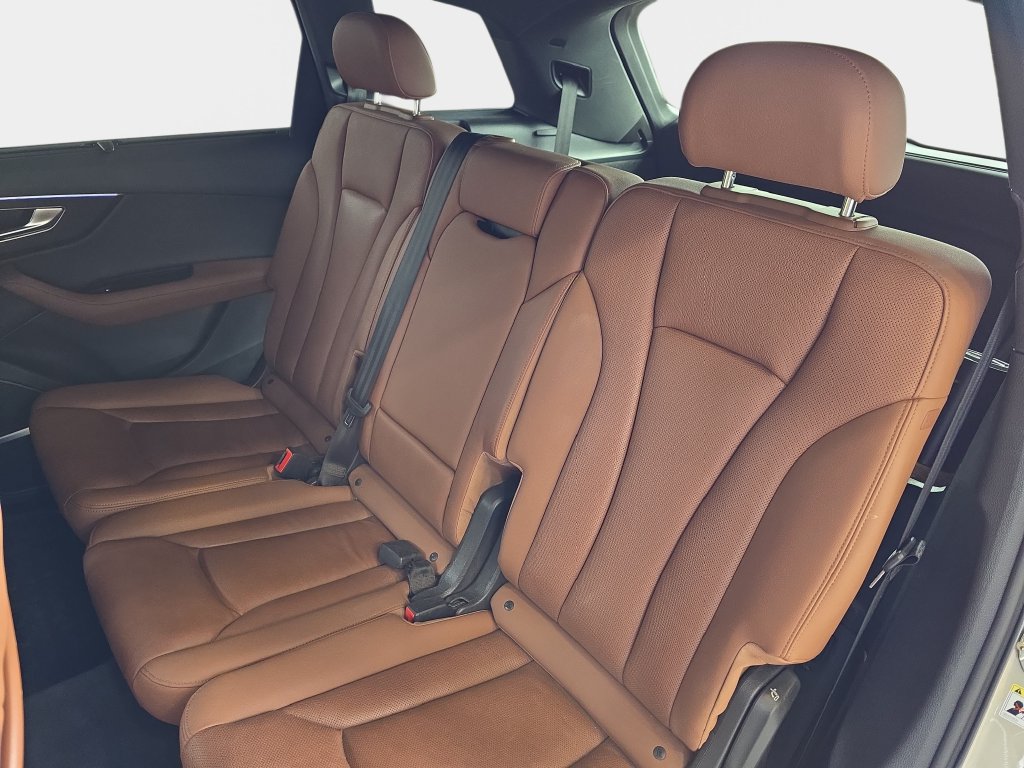 Used 2023 Audi Q7 3.0T Prestige w/ Prestige Package AWD/4WD image 14